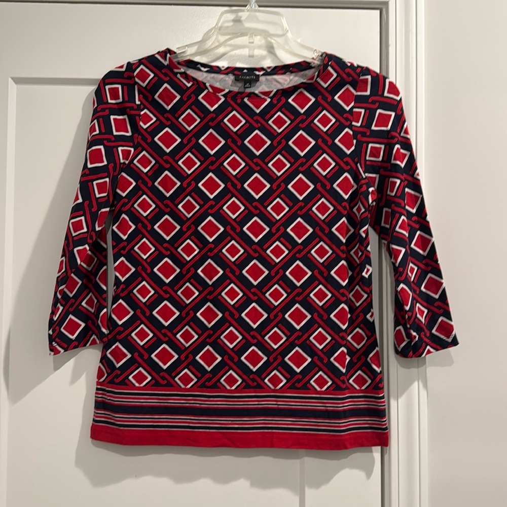 Talbots women’s top
Stretchy